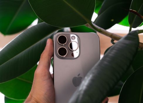 iPhone 16 Pro in Oudgouda: slim vergelijken voor je koopt