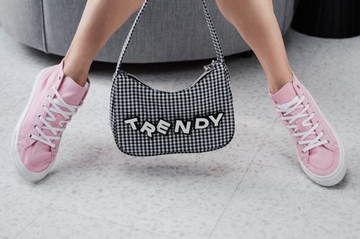 Sneaker trend dames 2026: deze 7 modellen ga je echt overal zien