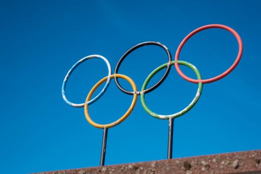Joep Wennemars olympische spelen: schaatser in actie op het ijs tijdens een langebaantoernooi