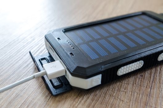 Plug-in zonnepanelen op een balkon van een woning in Oudgouda