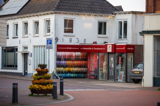 Verkeer op de Rijksweg in Malden als beeld bij nieuws Malden vandaag